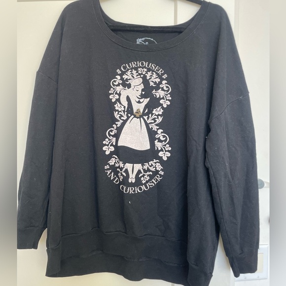 Alice in Wonderland sweater - Picture 1 of 2